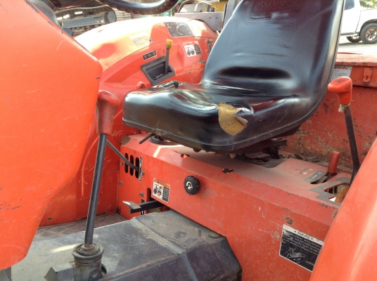 Kubota M6040