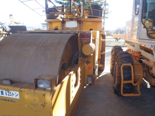 รถบด 10 ตัน Dynapac CS12 ชั่วโมงทำงานน้อย รถญี่ปุ่น สนใจโทร. 080-6565422 (หนิง)