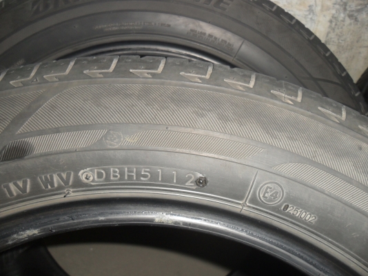 ยาง BRIDGESTONE 195/60R16ปี12 สวยๆ 4 เส้น ราคา 2500 บาท ยาง BRIDGESTONE 195/60R16ปี12 สวยๆ 4 เส้น ราคา 2500 บาท