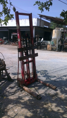 Sell> ขายแฮนด์ลิฟท์ 1 ตัน ยกสูง 2 เมตร มีงาครบ พร้อมใช้งานครับ