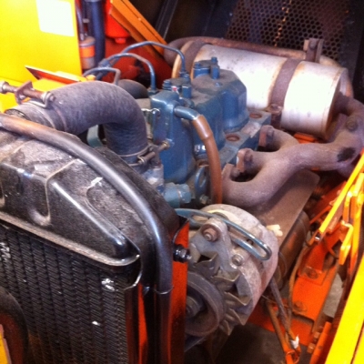 ขายรถแบคโฮ Hitachi UH-M15 สภาพสวย นำเข้าจากญี่ปุ่น