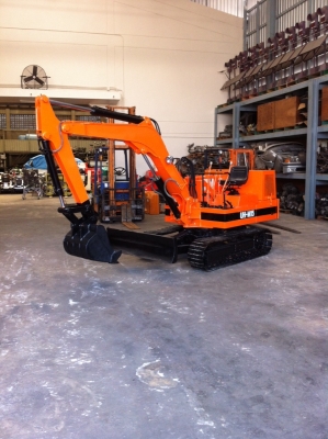 ขายรถแบคโฮ Hitachi UH-M15 สภาพสวย นำเข้าจากญี่ปุ่น
