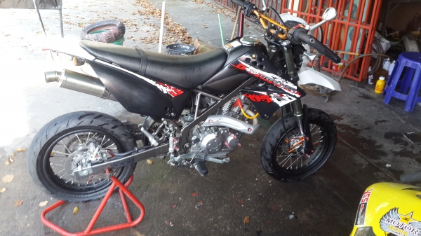 ขาย D-tracker 125 รถวิ่งน้อย ของเดิมมีครบ ถูกๆพร้อมส่งทั่วไทย ขาย D-tracker 125 รถวิ่งน้อย ของเดิมมีครบ ถูกๆพร้อมส่งทั่วไทย