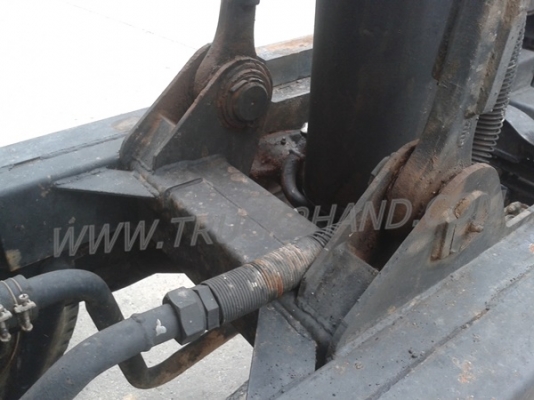 รถบรรทุกเฉพาะกิจ (รถขยะ) 6 ล้อดัมพ์ ยี่ห้อ ISUZU NPR 120 แรงม้า สามารถดูสภาพรถและทดลองขับได้ที่ศูนย์พักรถ truck2hand และยังต่อรองราคาได้อีกครับ