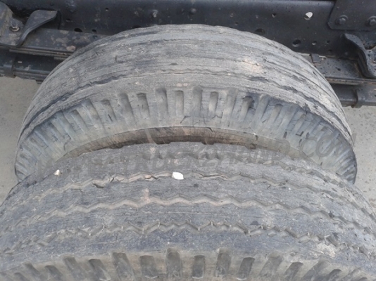 รถบรรทุกเฉพาะกิจ (รถขยะ) 6 ล้อดัมพ์ ยี่ห้อ ISUZU NPR 120 แรงม้า สามารถดูสภาพรถและทดลองขับได้ที่ศูนย์พักรถ truck2hand และยังต่อรองราคาได้อีกครับ