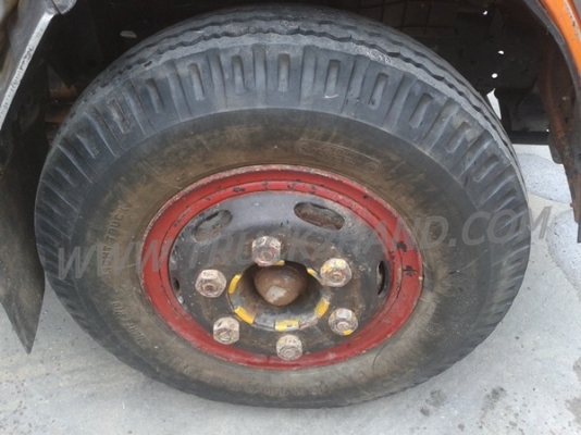 รถบรรทุกเฉพาะกิจ (รถขยะ) 6 ล้อดัมพ์ ยี่ห้อ ISUZU NPR 120 แรงม้า สามารถดูสภาพรถและทดลองขับได้ที่ศูนย์พักรถ truck2hand และยังต่อรองราคาได้อีกครับ