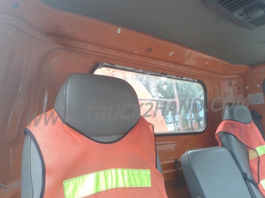 รถบรรทุกเฉพาะกิจ (รถขยะ) 6 ล้อดัมพ์ ยี่ห้อ ISUZU NPR 120 แรงม้า สามารถดูสภาพรถและทดลองขับได้ที่ศูนย์พักรถ truck2hand และยังต่อรองราคาได้อีกครับ