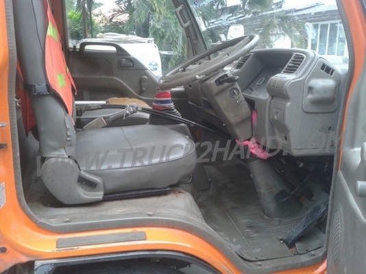 รถบรรทุกเฉพาะกิจ (รถขยะ) 6 ล้อดัมพ์ ยี่ห้อ ISUZU NPR 120 แรงม้า สามารถดูสภาพรถและทดลองขับได้ที่ศูนย์พักรถ truck2hand และยังต่อรองราคาได้อีกครับ