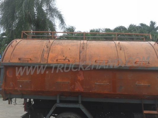 รถบรรทุกเฉพาะกิจ (รถขยะ) 6 ล้อดัมพ์ ยี่ห้อ ISUZU NPR 120 แรงม้า สามารถดูสภาพรถและทดลองขับได้ที่ศูนย์พักรถ truck2hand และยังต่อรองราคาได้อีกครับ