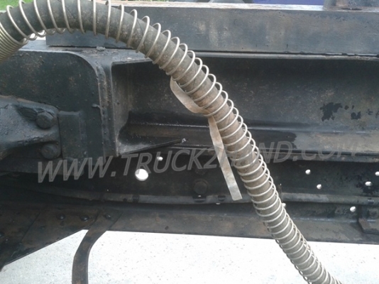 รถบรรทุกเฉพาะกิจ (รถขยะ) 6 ล้อดัมพ์ ยี่ห้อ ISUZU NPR 120 แรงม้า สามารถดูสภาพรถและทดลองขับได้ที่ศูนย์พักรถ truck2hand และยังต่อรองราคาได้อีกครับ