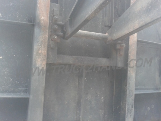 รถบรรทุกเฉพาะกิจ (รถขยะ) 6 ล้อดัมพ์ ยี่ห้อ ISUZU NPR 120 แรงม้า สามารถดูสภาพรถและทดลองขับได้ที่ศูนย์พักรถ truck2hand และยังต่อรองราคาได้อีกครับ