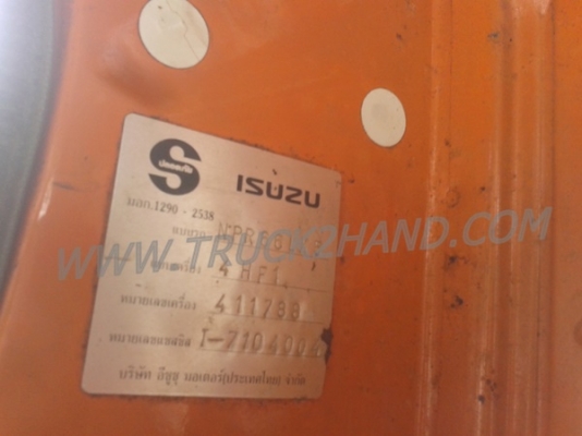 รถบรรทุกเฉพาะกิจ (รถขยะ) 6 ล้อดัมพ์ ยี่ห้อ ISUZU NPR 120 แรงม้า สามารถดูสภาพรถและทดลองขับได้ที่ศูนย์พักรถ truck2hand และยังต่อรองราคาได้อีกครับ