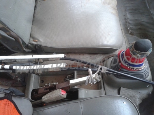 รถบรรทุกเฉพาะกิจ (รถขยะ) 6 ล้อดัมพ์ ยี่ห้อ ISUZU NPR 120 แรงม้า สามารถดูสภาพรถและทดลองขับได้ที่ศูนย์พักรถ truck2hand และยังต่อรองราคาได้อีกครับ