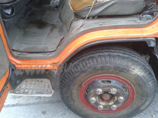 รถบรรทุกเฉพาะกิจ (รถขยะ) 6 ล้อดัมพ์ ยี่ห้อ ISUZU NPR 120 แรงม้า สามารถดูสภาพรถและทดลองขับได้ที่ศูนย์พักรถ truck2hand และยังต่อรองราคาได้อีกครับ