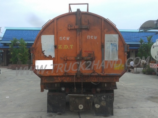 รถบรรทุกเฉพาะกิจ (รถขยะ) 6 ล้อดัมพ์ ยี่ห้อ ISUZU NPR 120 แรงม้า สามารถดูสภาพรถและทดลองขับได้ที่ศูนย์พักรถ truck2hand และยังต่อรองราคาได้อีกครับ