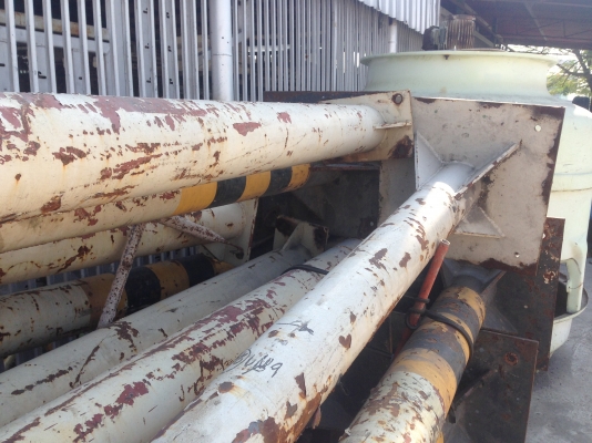 ขายเหล็กเสาโครงสร้าง เนื้อหนามากครับ ขายเหมา ยกกอง มาชั่งน้ำหนักไปเลยครับ