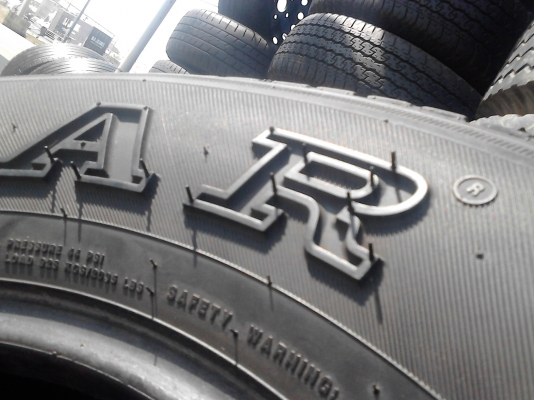 235/75R15 RADAR RXS-8   มี 2 เส้น  TEL.081-427-3941