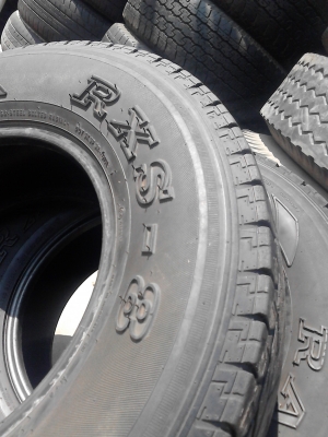 235/75R15 RADAR RXS-8   มี 2 เส้น  TEL.081-427-3941