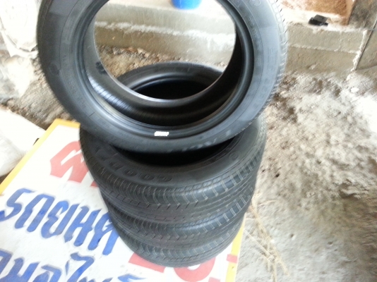 ขายยางกู๊ดเยียร์ปี12ครับ  ขอบ16 ไม่ปะ ไม่บวม พร้อมใช้งานครับ