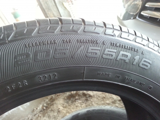 ขายยางกู๊ดเยียร์ปี12ครับ  ขอบ16 ไม่ปะ ไม่บวม พร้อมใช้งานครับ