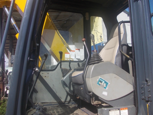 ขายรถขุด(แม็คโคร) KOMATSU PC 60-7 ขายรถขุด(แม็คโคร) KOMATSU PC 60-7