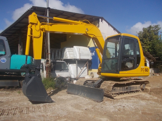 ขายรถขุด(แม็คโคร) KOMATSU PC 60-7 ขายรถขุด(แม็คโคร) KOMATSU PC 60-7
