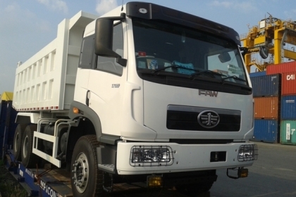 หัวลาก SCANIA 113 6x4 310 HP ปี 42 ราคาเงินสด 800,000 ติดต่อคุณนริศ 081-733-5156