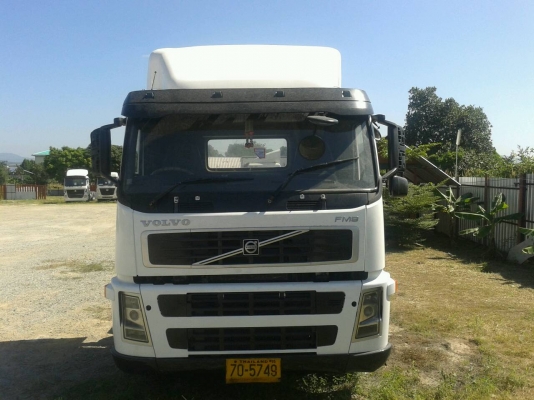 รถหัวลาก VOLVO FM9 6x2 ปี 45  340 HP ราคาเงินสด 1,200,000 ติดต่อคุณนริศ 081-733-5156