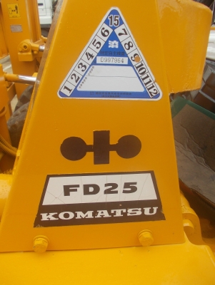 ขายรถโฟกลิฟ KOMATSU FD25-7