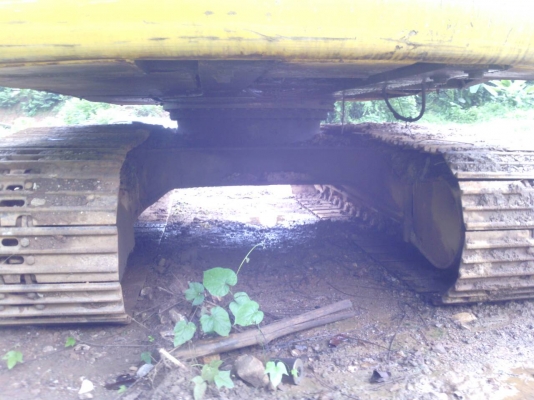 ขายแบคโฮ ซูมิโตโม่ SH200 รถใช้งานได้ปกติ สีไม่ค่อยสวย อย่างอื่นได้ พร้อมใช้งานเลย ราคาต่อรองได้ครับ 087-2976734