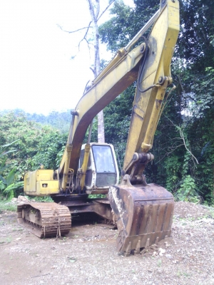 ขายแบคโฮ ซูมิโตโม่ SH200 รถใช้งานได้ปกติ สีไม่ค่อยสวย อย่างอื่นได้ พร้อมใช้งานเลย ราคาต่อรองได้ครับ 087-2976734