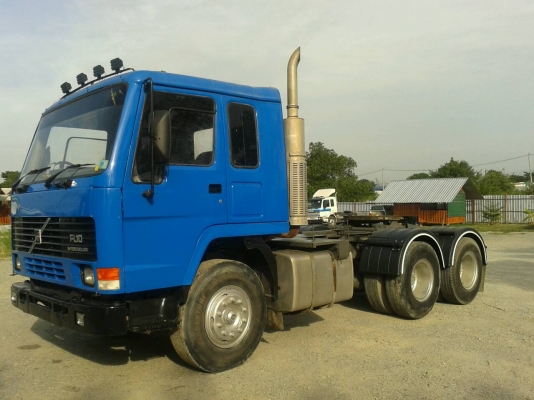 หัวลาก VOLVO FL10 6x4 318 HP ราคาเงินสด 750,000 ติดต่อคุนริศ 081-733-5156