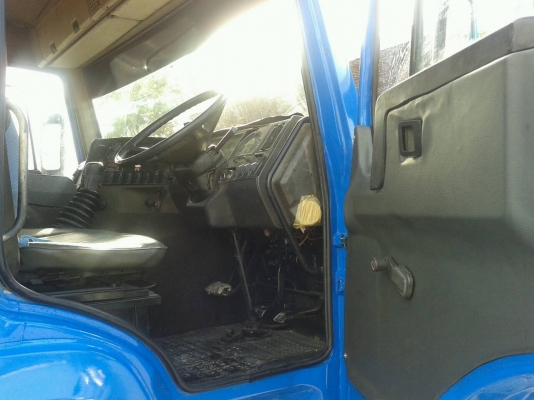 หัวลาก VOLVO FL10 6x4 318 HP ราคาเงินสด 750,000 ติดต่อคุนริศ 081-733-5156