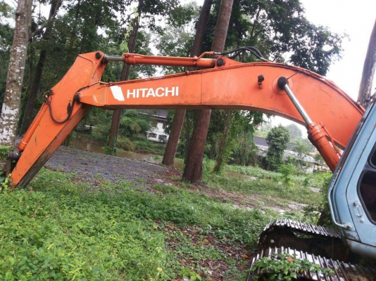แบคโฮ HITACHI EX200-3 รถไม่ค่อยใช้งาน เอวแน่นดี เครื่องดี ราคาต่อรองได้ 087-2976734