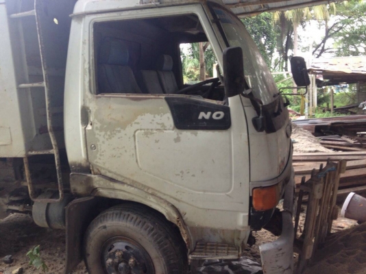 6ล้อดั้มพ์ HINO FC2W 120แรงม้า ห้างแท้ รถจอดไม่ใช้งาน สภาพไม่ค่อยสวย แต่เครื่อง คัทซีดี ราคาต่อรองได้ เล่มพร้อม 087-2976734