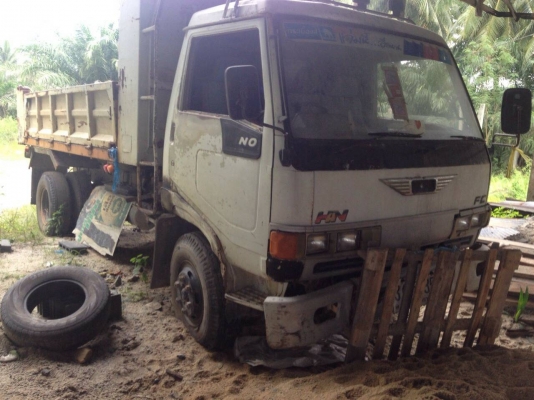 6ล้อดั้มพ์ HINO FC2W 120แรงม้า ห้างแท้ รถจอดไม่ใช้งาน สภาพไม่ค่อยสวย แต่เครื่อง คัทซีดี ราคาต่อรองได้ เล่มพร้อม 087-2976734