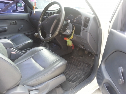 ขายรถสวยมือเดียวตั้งแต่ป้ายแดง ยกสูง ล้อสวยพร้อมลุยเลย ขายรถสวยมือเดียวตั้งแต่ป้ายแดง ยกสูง ล้อสวยพร้อมลุยเลย