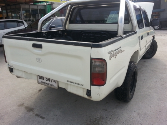 ขายรถสวยมือเดียวตั้งแต่ป้ายแดง ยกสูง ล้อสวยพร้อมลุยเลย ขายรถสวยมือเดียวตั้งแต่ป้ายแดง ยกสูง ล้อสวยพร้อมลุยเลย