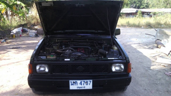 NISSAN BIG-M BD2.5 ฝาแดง NISSAN BIG-M BD2.5 ฝาแดง