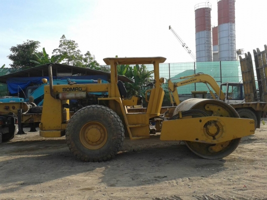 BOMAG BW212 D - 2