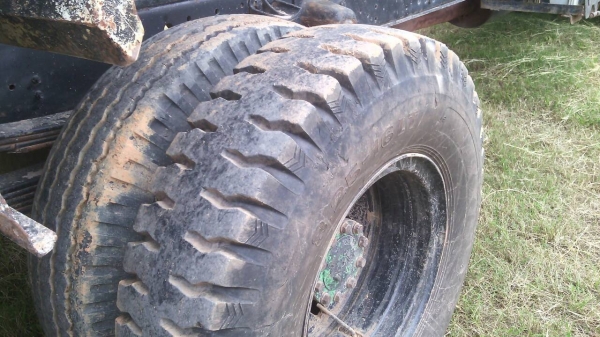 รถบรรทุก 6 ล้อดัมพ์ ยี่ห้อ HINO เครื่องฮีโน่ Ho7c 185 แรง พวงมาลัยพาร์เวอร์ ยางเต็ม6เส้น. แอร์พร้อม เชซซีสวยตลอดเส้น รถบรรทุก 6 ล้อดัมพ์ ยี่ห้อ HINO เครื่องฮีโน่ Ho7c 185 แรง พวงมาลัยพาร์เวอร์ ยางเต็ม6เส้น. แอร์พร้อม เชซซีสวยตลอดเส้น