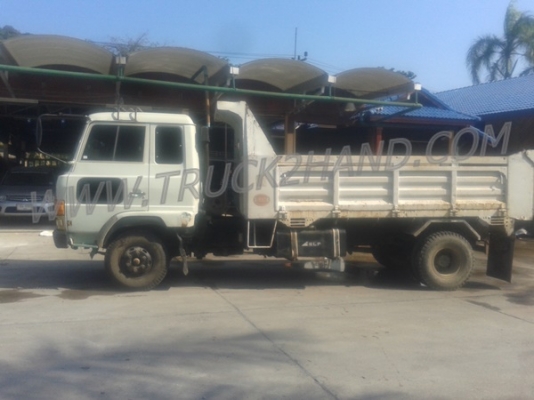 รถบรรทุก 6 ล้อดัมพ์ ยี่ห้อ HINO เครื่องฮีโน่ Ho7c 185 แรง พวงมาลัยพาร์เวอร์ ยางเต็ม6เส้น. แอร์พร้อม เชซซีสวยตลอดเส้น รถบรรทุก 6 ล้อดัมพ์ ยี่ห้อ HINO เครื่องฮีโน่ Ho7c 185 แรง พวงมาลัยพาร์เวอร์ ยางเต็ม6เส้น. แอร์พร้อม เชซซีสวยตลอดเส้น