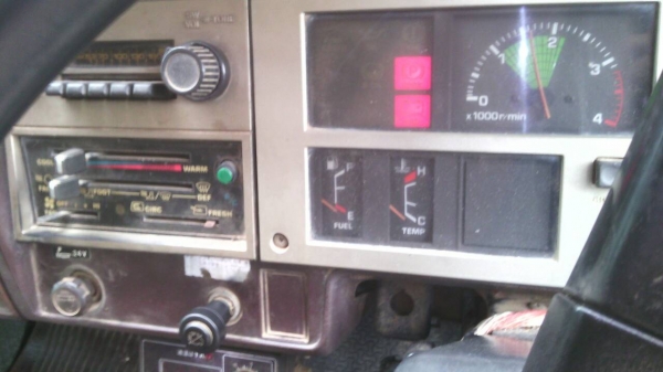 รถบรรทุก 6 ล้อดัมพ์ ยี่ห้อ HINO เครื่องฮีโน่ Ho7c 185 แรง พวงมาลัยพาร์เวอร์ ยางเต็ม6เส้น. แอร์พร้อม เชซซีสวยตลอดเส้น รถบรรทุก 6 ล้อดัมพ์ ยี่ห้อ HINO เครื่องฮีโน่ Ho7c 185 แรง พวงมาลัยพาร์เวอร์ ยางเต็ม6เส้น. แอร์พร้อม เชซซีสวยตลอดเส้น