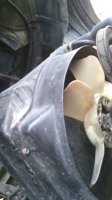 รถบรรทุก 6 ล้อดัมพ์ ยี่ห้อ HINO เครื่องฮีโน่ Ho7c 185 แรง พวงมาลัยพาร์เวอร์ ยางเต็ม6เส้น. แอร์พร้อม เชซซีสวยตลอดเส้น รถบรรทุก 6 ล้อดัมพ์ ยี่ห้อ HINO เครื่องฮีโน่ Ho7c 185 แรง พวงมาลัยพาร์เวอร์ ยางเต็ม6เส้น. แอร์พร้อม เชซซีสวยตลอดเส้น