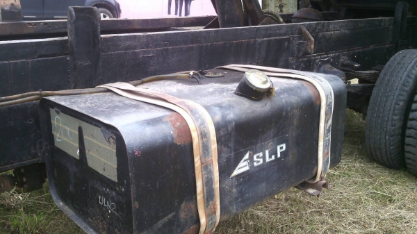 รถบรรทุก 6 ล้อดัมพ์ ยี่ห้อ HINO เครื่องฮีโน่ Ho7c 185 แรง พวงมาลัยพาร์เวอร์ ยางเต็ม6เส้น. แอร์พร้อม เชซซีสวยตลอดเส้น รถบรรทุก 6 ล้อดัมพ์ ยี่ห้อ HINO เครื่องฮีโน่ Ho7c 185 แรง พวงมาลัยพาร์เวอร์ ยางเต็ม6เส้น. แอร์พร้อม เชซซีสวยตลอดเส้น