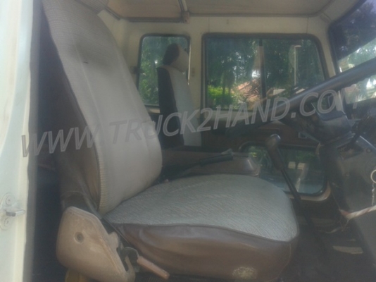 รถบรรทุก 6 ล้อดัมพ์ ยี่ห้อ HINO เครื่องฮีโน่ Ho7c 185 แรง พวงมาลัยพาร์เวอร์ ยางเต็ม6เส้น. แอร์พร้อม เชซซีสวยตลอดเส้น รถบรรทุก 6 ล้อดัมพ์ ยี่ห้อ HINO เครื่องฮีโน่ Ho7c 185 แรง พวงมาลัยพาร์เวอร์ ยางเต็ม6เส้น. แอร์พร้อม เชซซีสวยตลอดเส้น