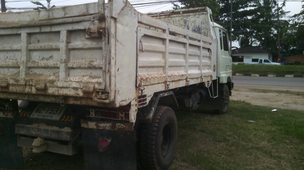 รถบรรทุก 6 ล้อดัมพ์ ยี่ห้อ HINO เครื่องฮีโน่ Ho7c 185 แรง พวงมาลัยพาร์เวอร์ ยางเต็ม6เส้น. แอร์พร้อม เชซซีสวยตลอดเส้น รถบรรทุก 6 ล้อดัมพ์ ยี่ห้อ HINO เครื่องฮีโน่ Ho7c 185 แรง พวงมาลัยพาร์เวอร์ ยางเต็ม6เส้น. แอร์พร้อม เชซซีสวยตลอดเส้น