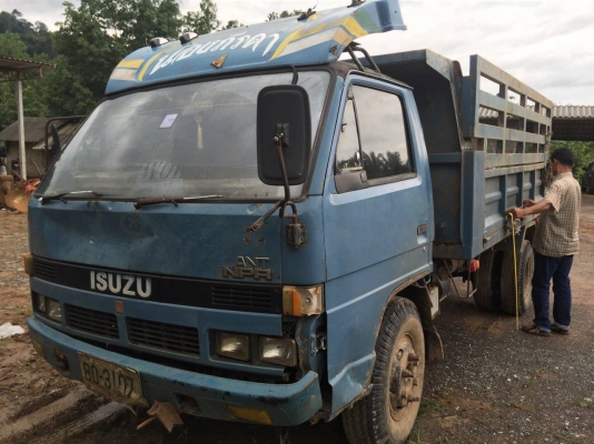 ขายคู่6ล้อดั้มพ์ ISUZU NPR 115แรงม้า รถห้างแท้ ทั้ง2คัน ตามสภาพ เล่มพร้อม ราคาต่อรองได้ครับ 087-2976734