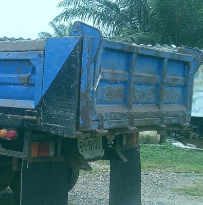 หกล้อดั้ม อีซูซุ NPR-130แรงโบว์ รถห้างปี48พ.เพาเวอร์ แอร์ ช่วงล่าง Fหน้าFหลัง สภาพดีพร้อมลุย ทะเบียนพร้อมโอน ราคาคุยกันได้ครับ