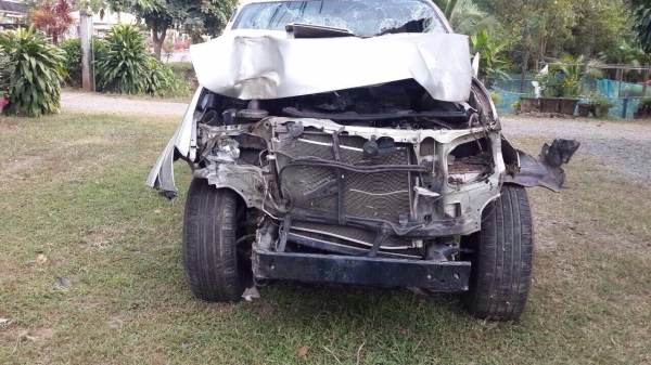 โตโยต้าพีรันเนอร์ เครื่อง3000 ตัวสูง ปี06 โอนลอยบุคคลเเยกขายทุกอย่างเครื่องเกียรหรือหัวเก๋งเเละกระบะอุปกรณ์ทุกส่วน โตโยต้าพีรันเนอร์ เครื่อง3000 ตัวสูง ปี06 โอนลอยบุคคลเเยกขายทุกอย่างเครื่องเกียรหรือหัวเก๋งเเละกระบะอุปกรณ์ทุกส่วน